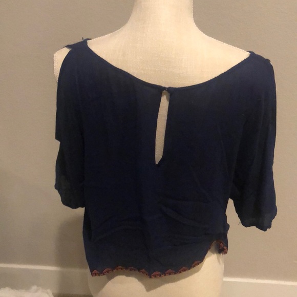 Clothes - Picture 3 of 3